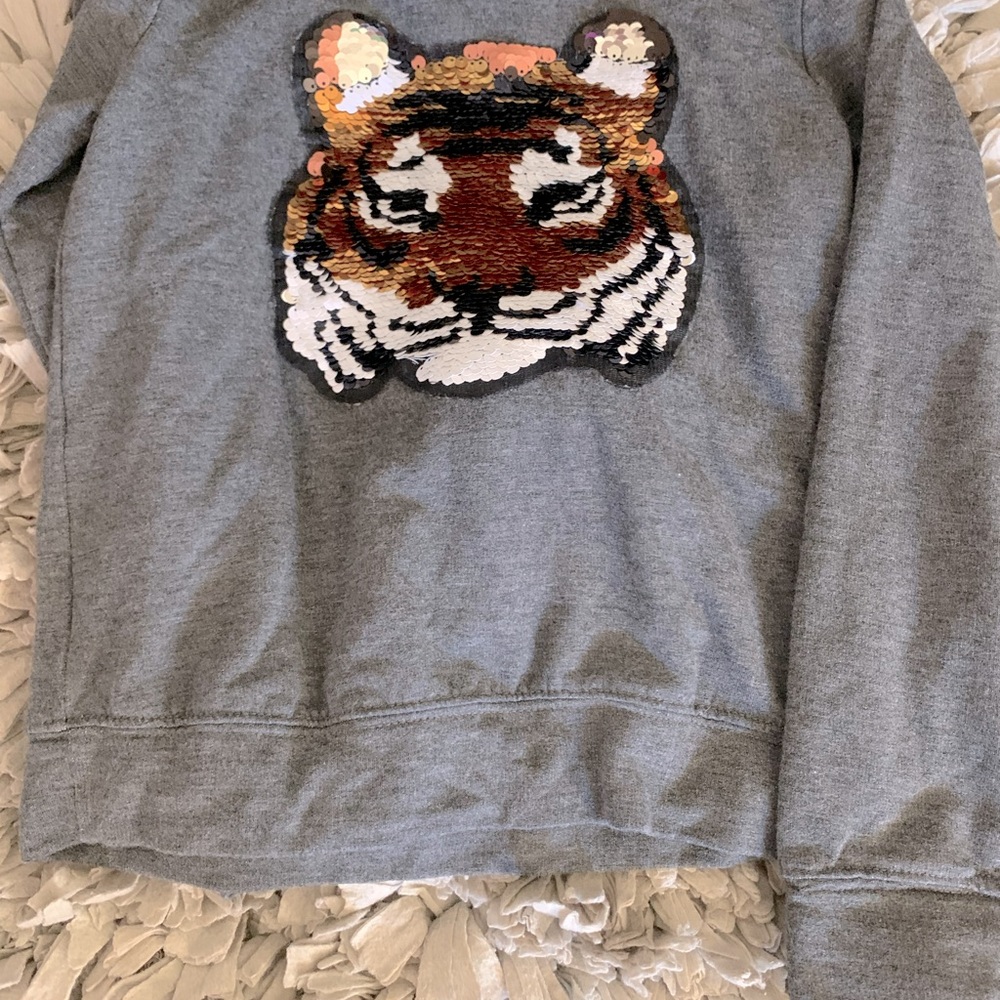 Girls sweatshirt
